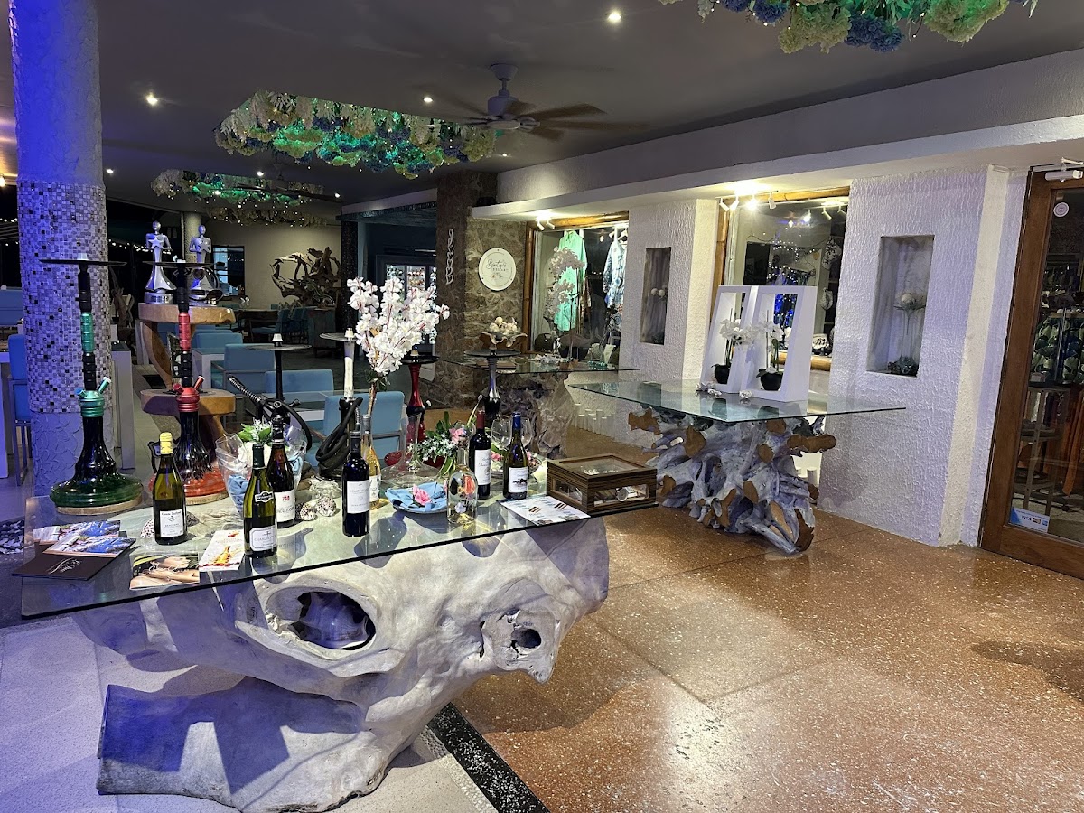 Cafe des Arts